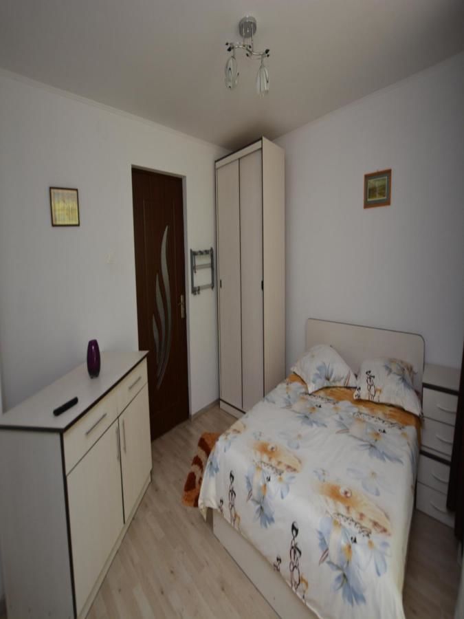 Проживание в семье Casa Darius Совата