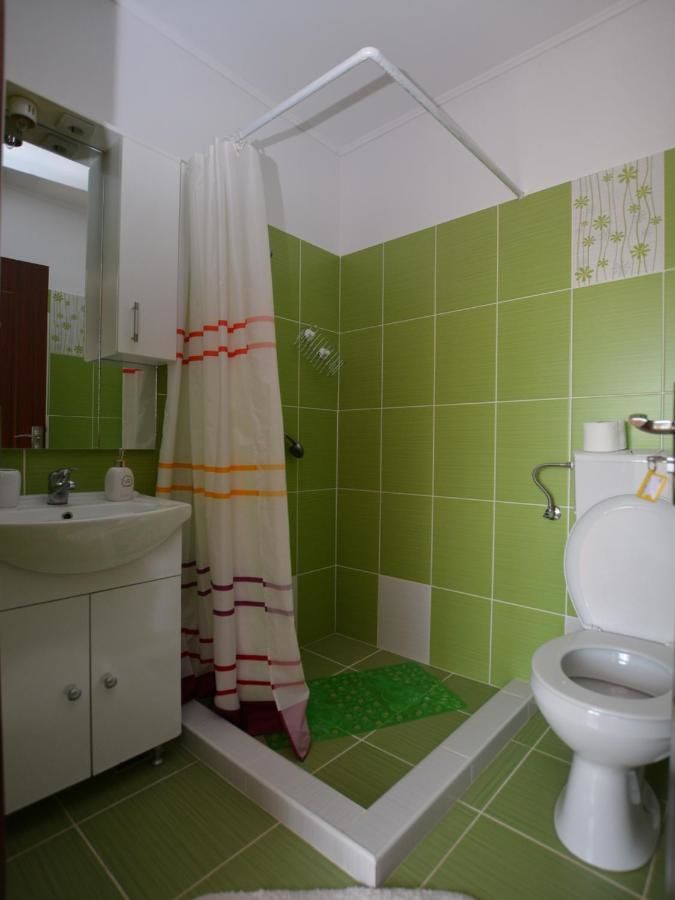 Проживание в семье Casa Darius Совата